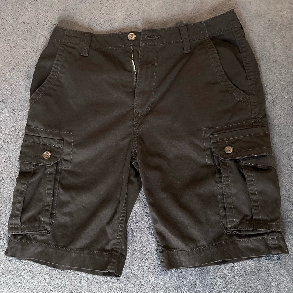 3 Listings 15$! Men’s Cargo Shorts